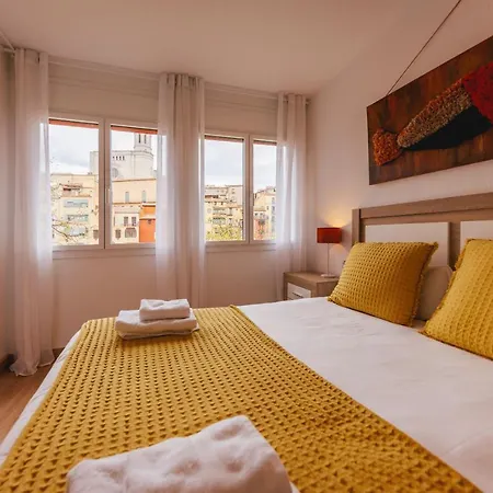 Bravissimo Pont De La Princesa, Comfortable 3-bedroom Apartment *