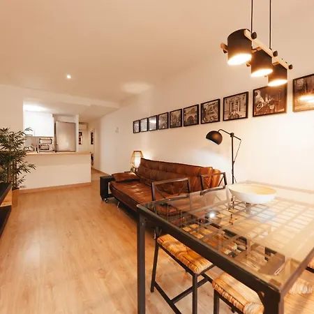 Bravissimo Pont De La Princesa, Comfortable 3-bedroom דירה *